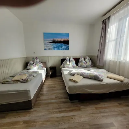 Adele Bed & Breakfast Siofok