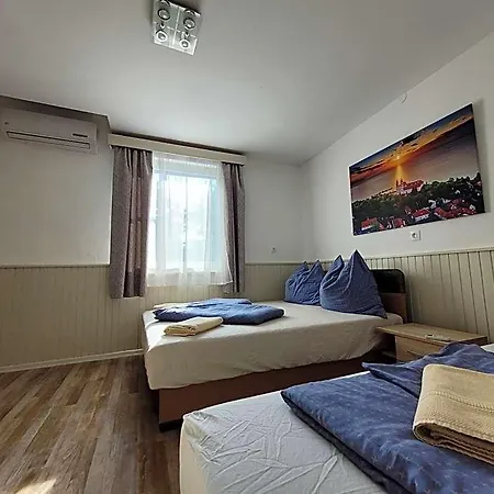 Bed & Breakfast Adele *
