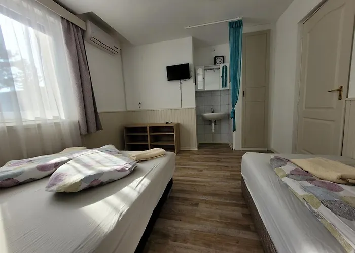 Frühstückspension Adele Siófok